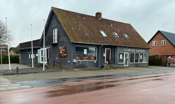 Både bager og slagter åbner igen på Ølbyvej